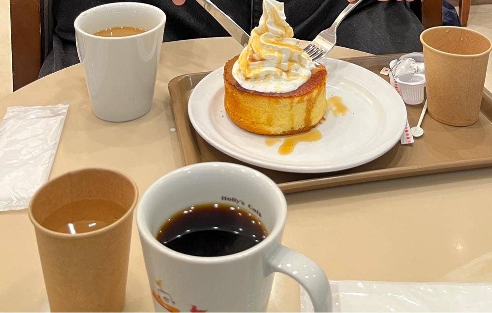 ホリーズカフェ イオンモール高の原4F店