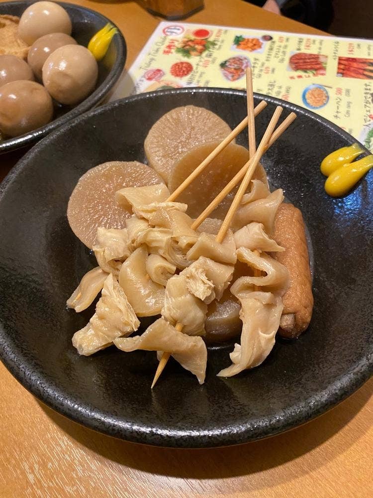 つきまる