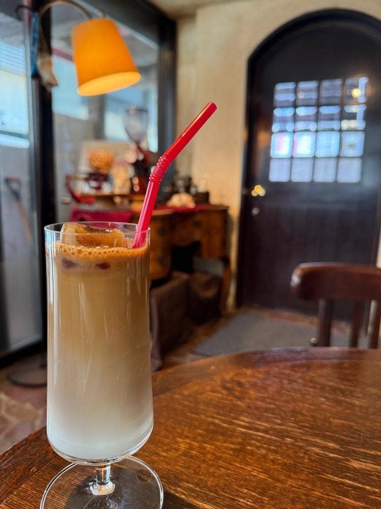 cafe la BASTILLE