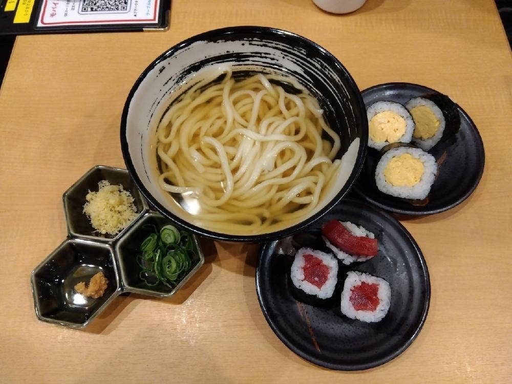 うどんと寿司酒場 フクハウチ