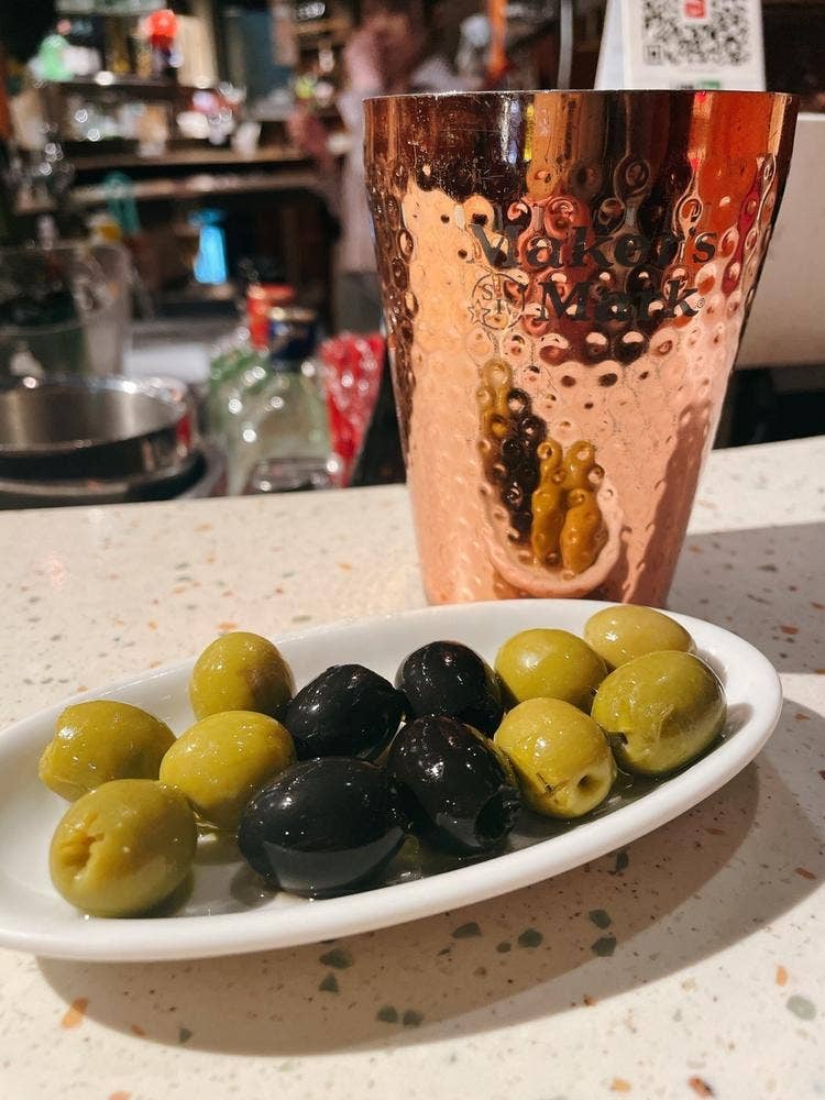 スペインバル ガポス