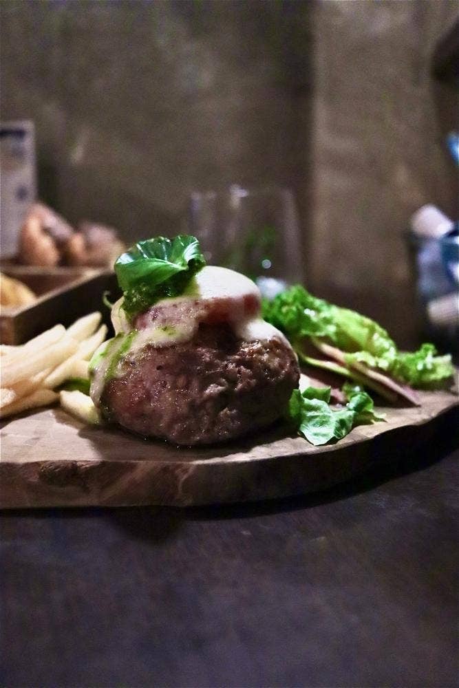 アナログ カフェ ラウンジ トーキョー