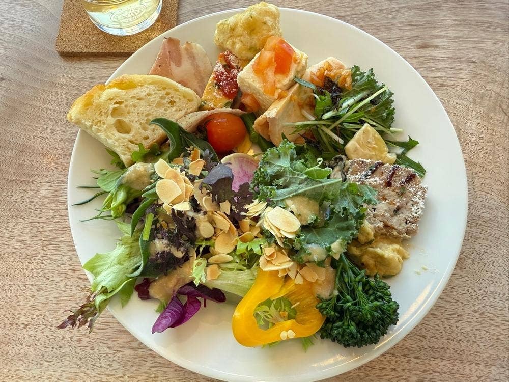 Cafe & Restaurant Tembooo