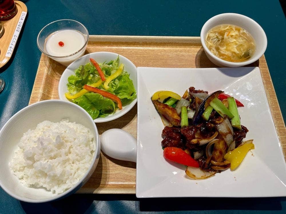 レストラン 菜