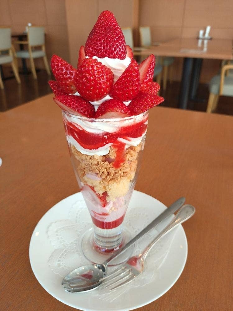 カフェレストラン・ウイステリア 甲府記念日ホテル