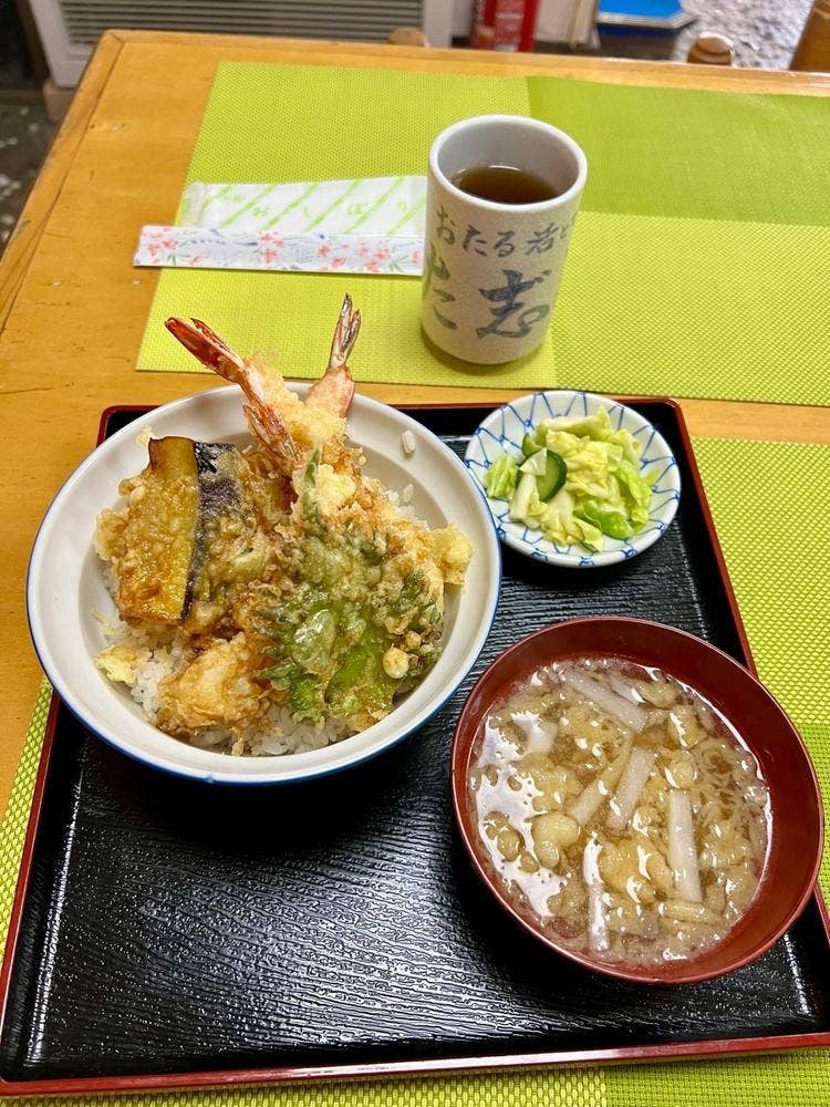 活と味 た志満