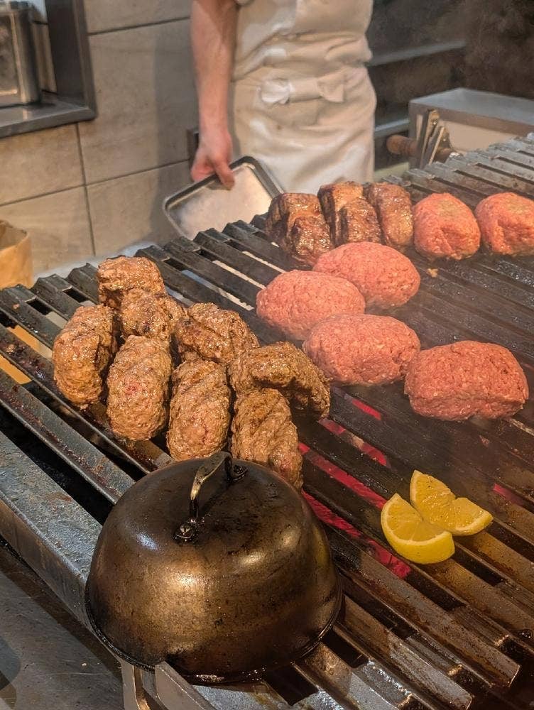 ハングリータイガー 横浜ハンマーヘッド店
