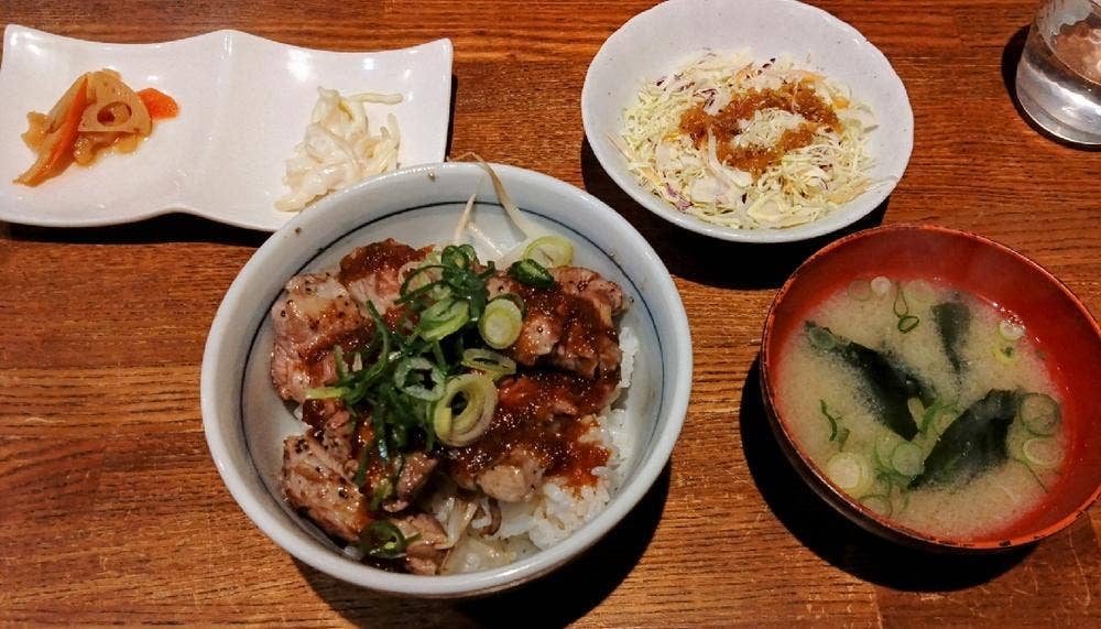 北海道鉄板居酒屋 てっぺん 北の恵み 博多店