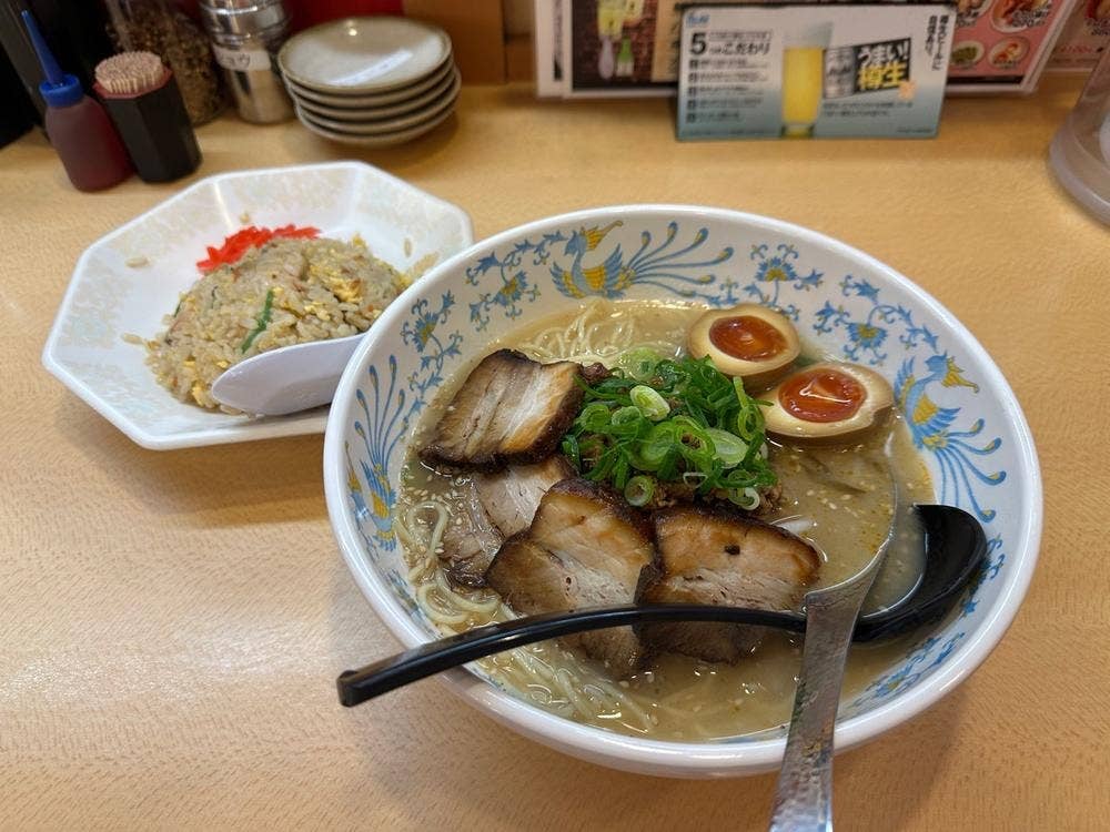 博多ラーメン げんこつ 高井田店