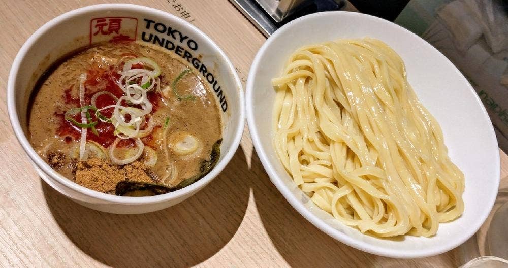 TOKYO UNDERGROUND RAMEN 頑者
