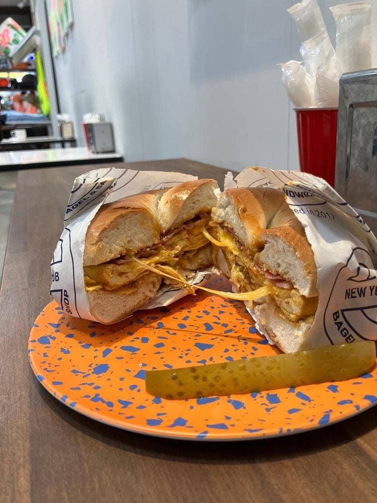 NEW NEW YORK CLUB DELI＆GROCERRY