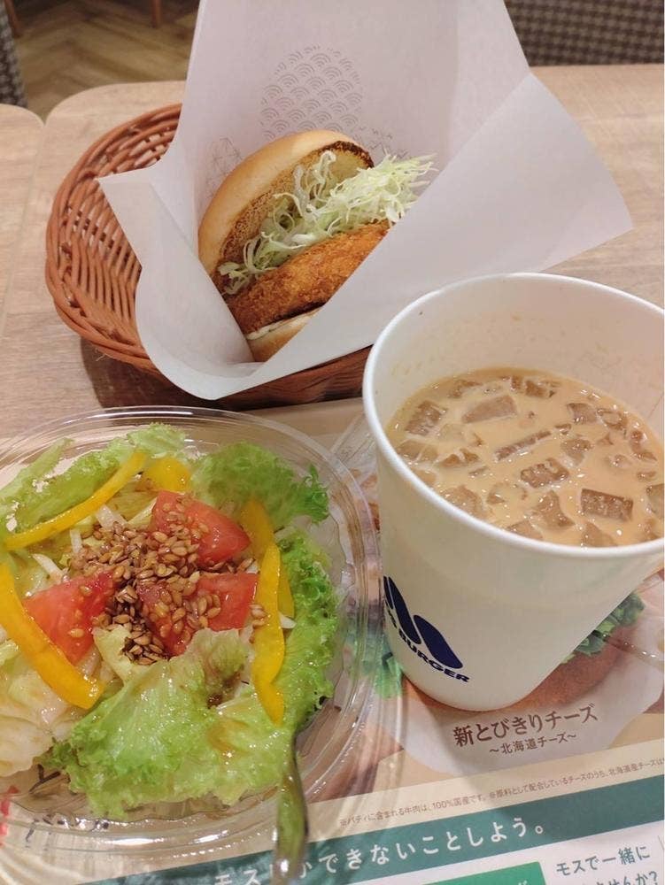 モスバーガー 名護バイパス店