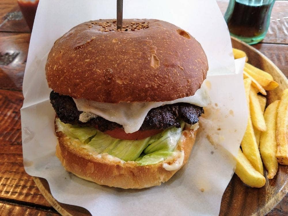 BURGER´S CAFE TOMO×TOMO