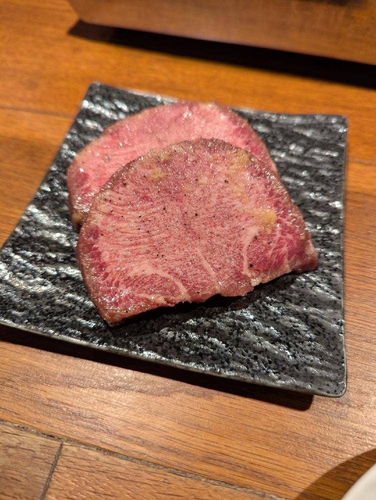 A NIKU produce by 新井屋