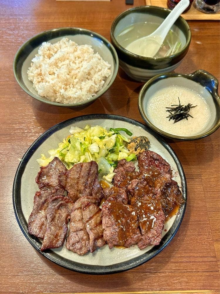 牛たん塩焼テールスープの店 べこ虎