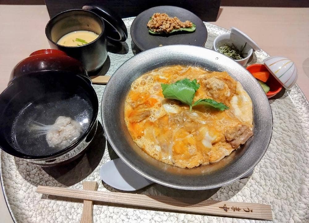 博多親子丼 うま中