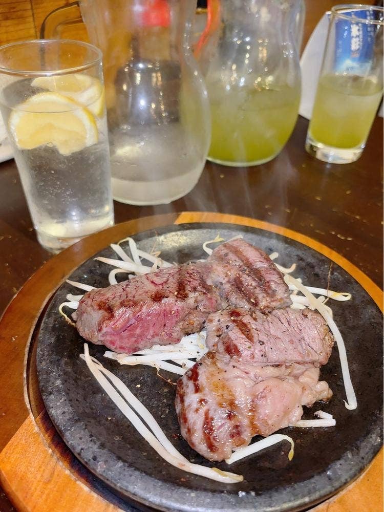 300B ONE 新宿西口店