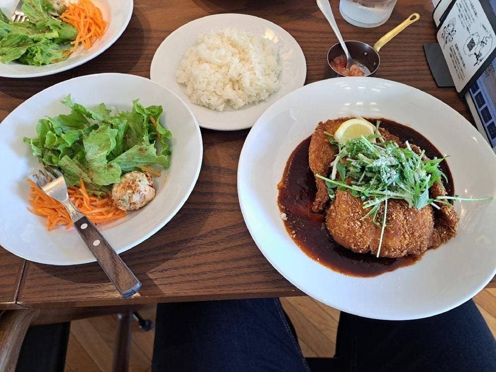 100本のスプーン 東京都現代美術館内