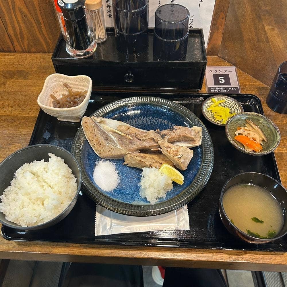 魚屋亜門
