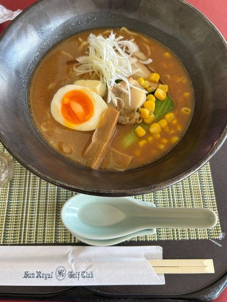 レストラン サンロイヤルゴルフクラブ