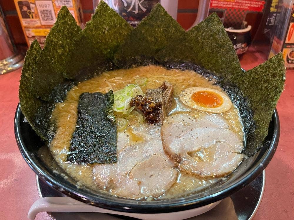 ニンニクげんこつラーメン花月・土呂店