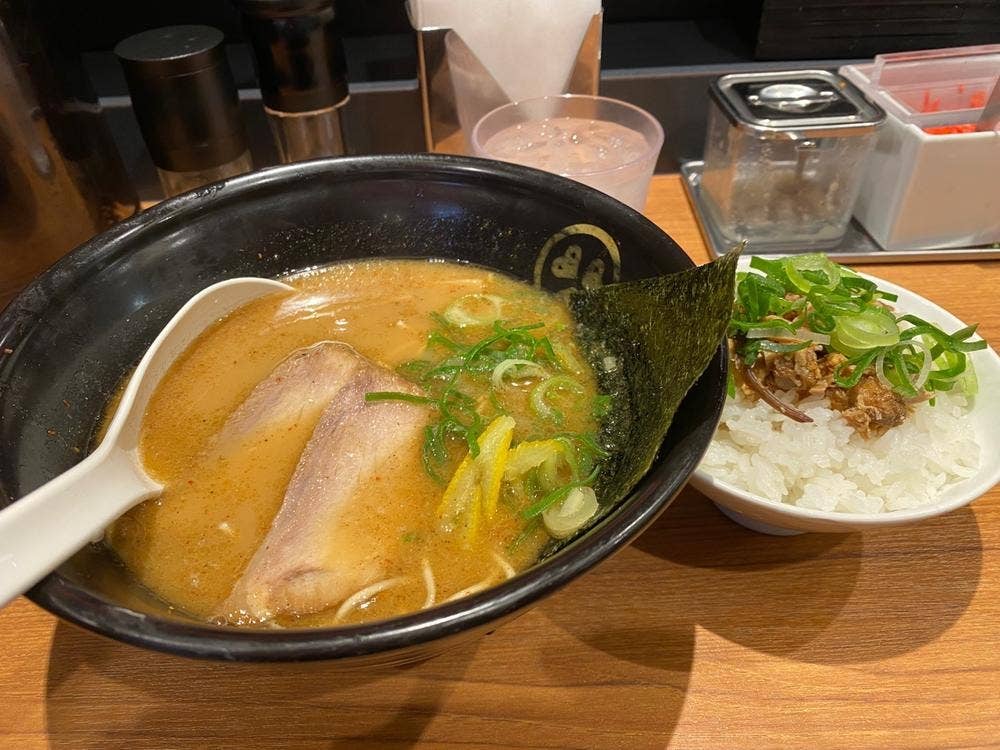 tokyo豚骨base made by 一風堂 エキュート赤羽みなみ店