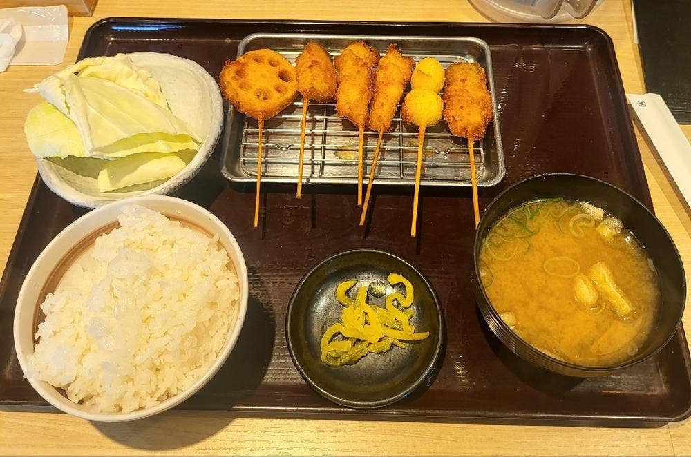 串カツ鉄板居酒屋 くし若まる 高井田店