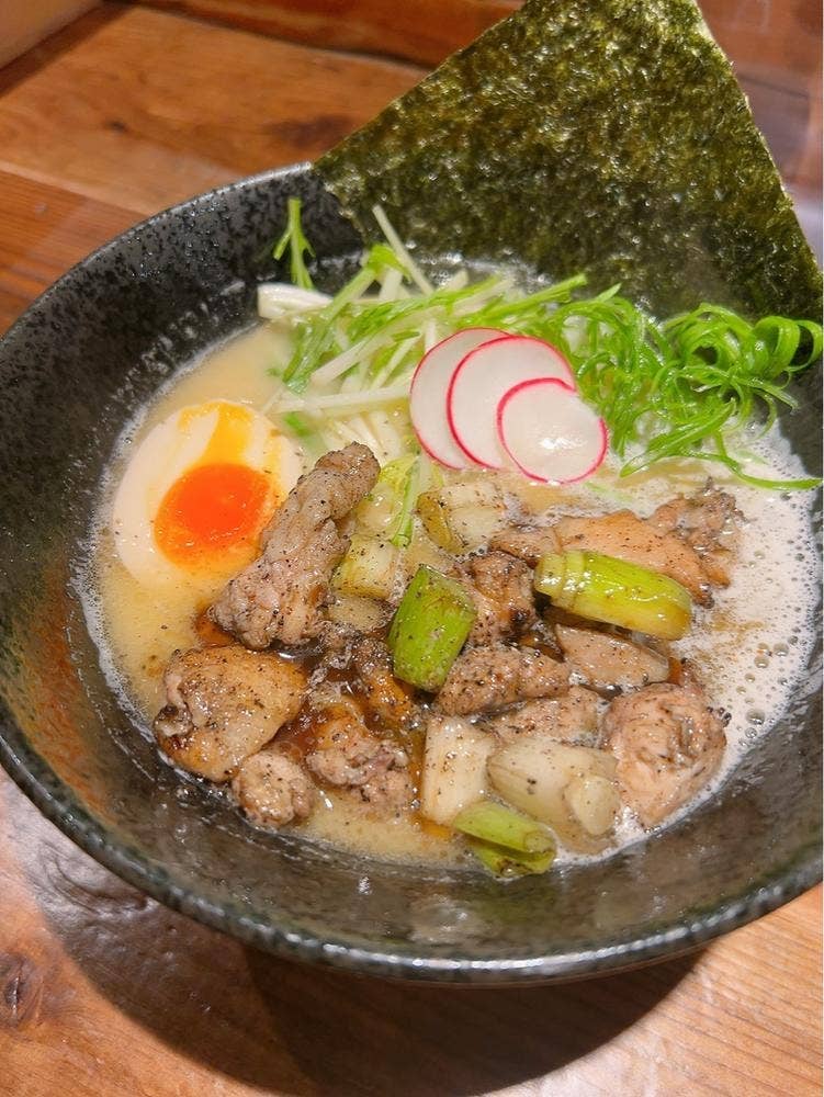 鶏そば 炭や 日本橋店