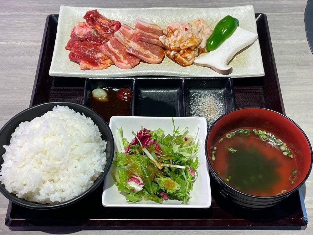 特急焼肉 蔵 イオンモール白山店