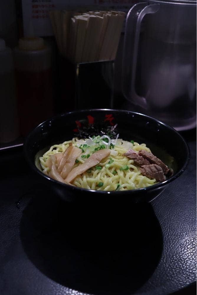 油そば 東京油組総本店 西新宿組