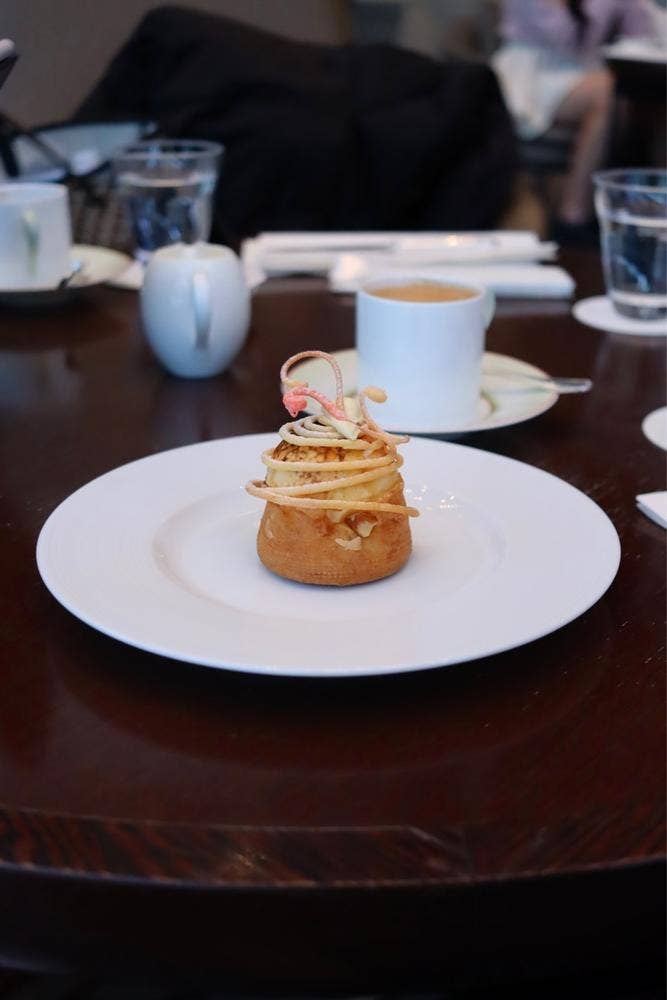 ガーデンラウンジ 坐忘 セルリアンタワー東急ホテル