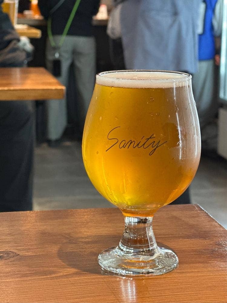 クラフトビール専門店 Sanity