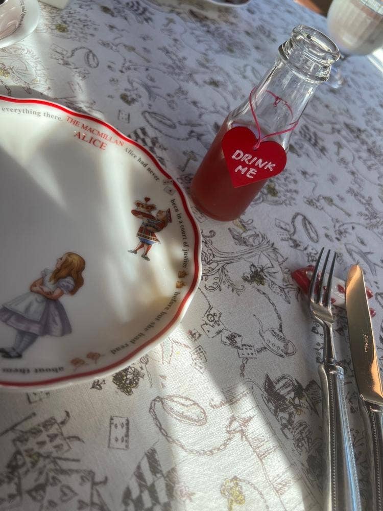 癒しの森のガーデンカフェレストラン Alice