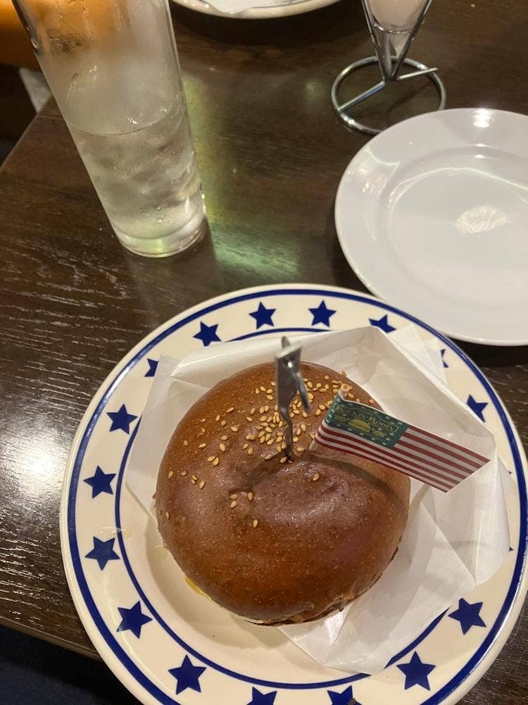 ROCKIN' ROBIN 栄店