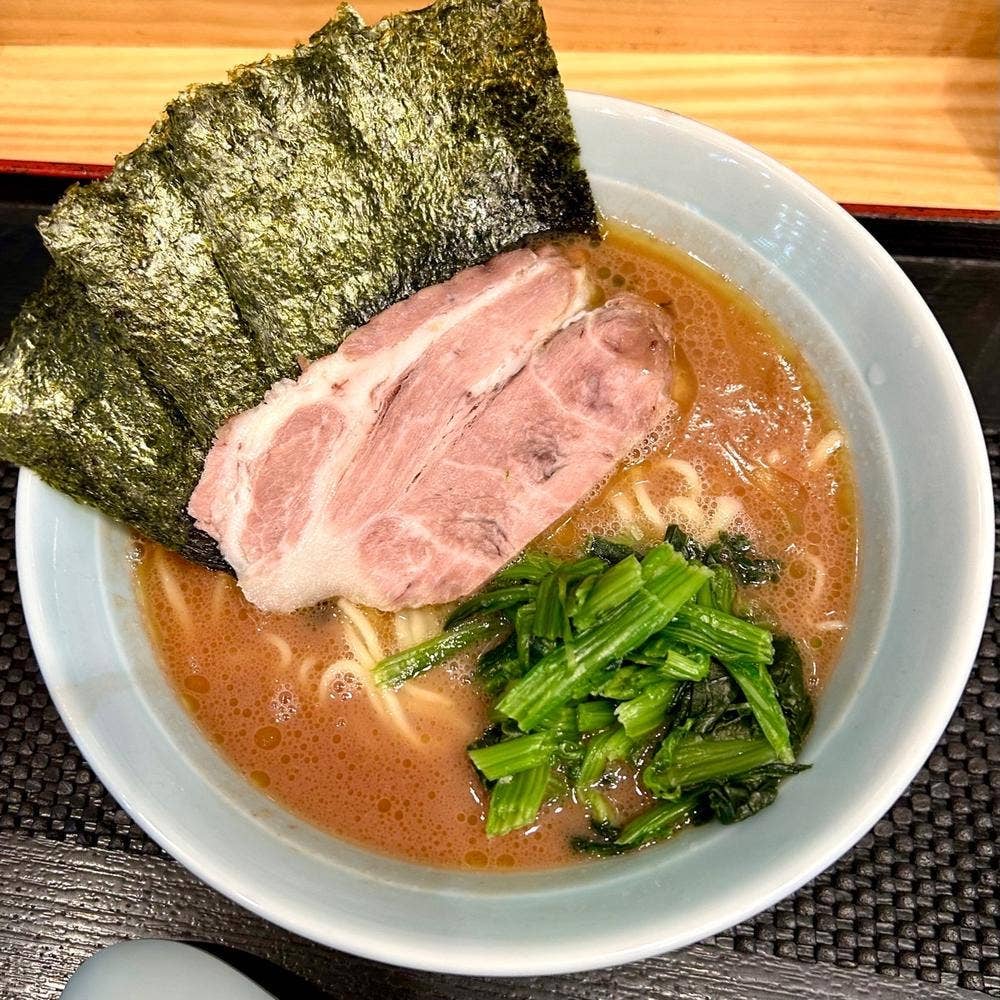 見田家 立ち食い家系ラーメン