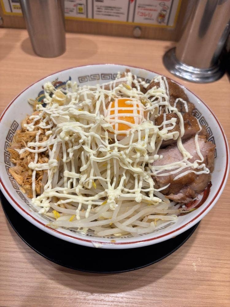 ラーメン豚山 神保町店