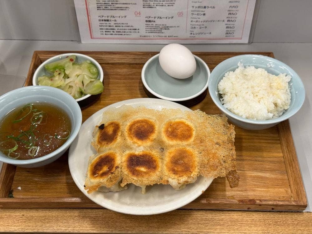 東京ギョーザスタンド ウーロン