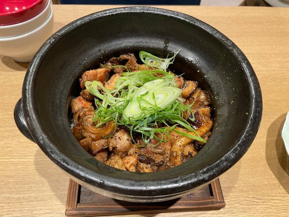 炉端ともつ煮 炎 田町本店