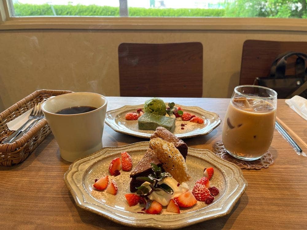 肉とスイーツのお店『KOYORI』