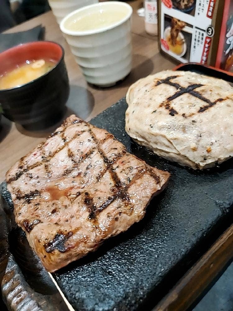 感動の肉と米 北千住店