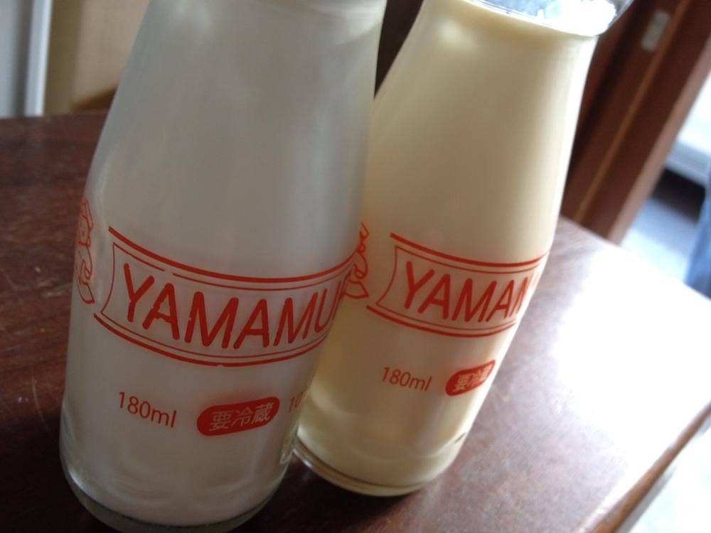 山村乳業 アイス工房直売店