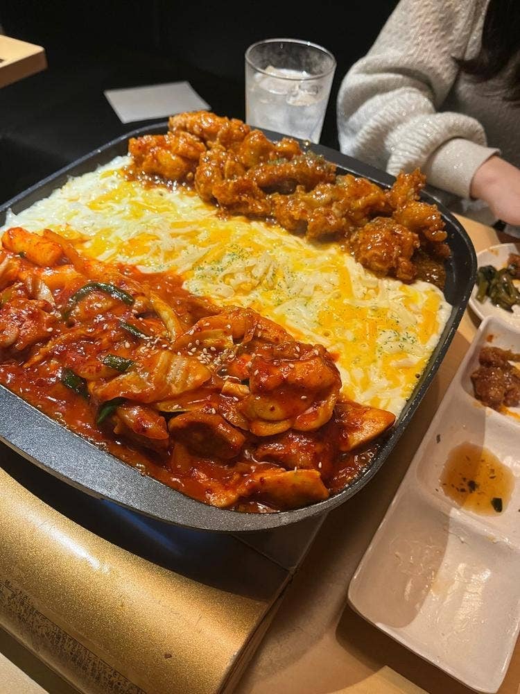 韓国料理 ホンデポチャ 田町店