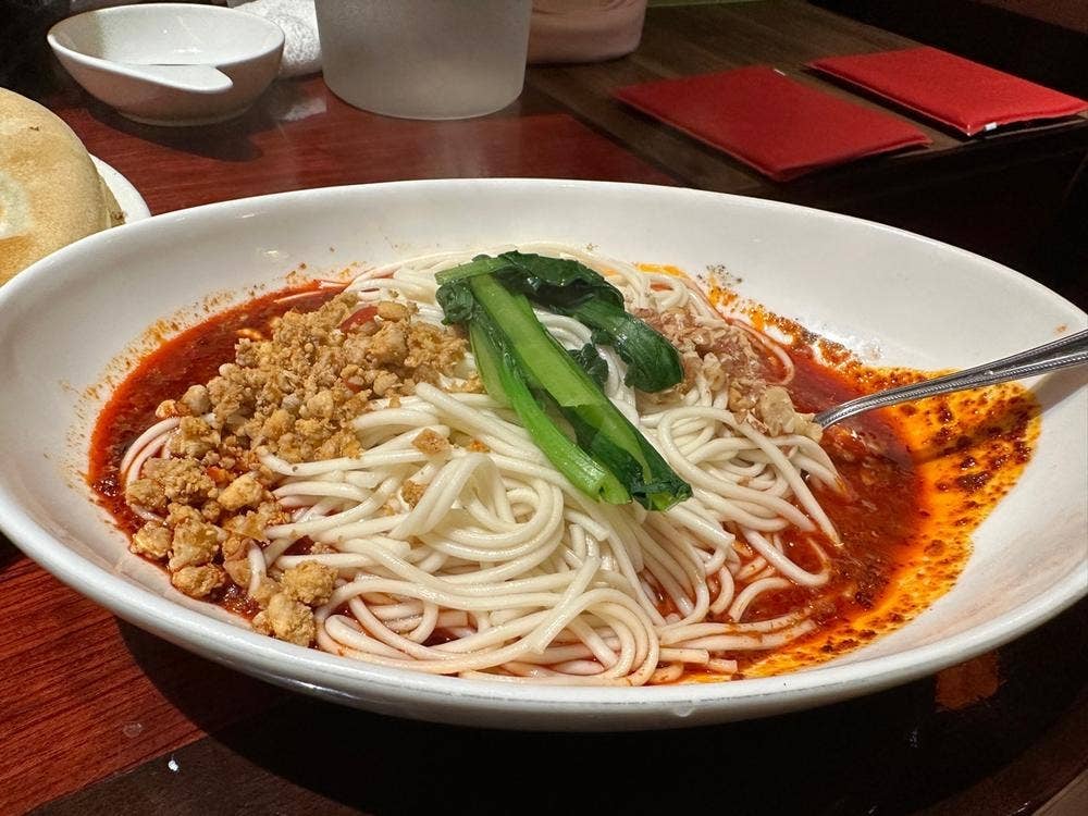 四川家庭料理 楊 八戸