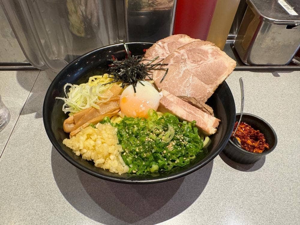 油そば 東京油組総本店 赤坂見附組