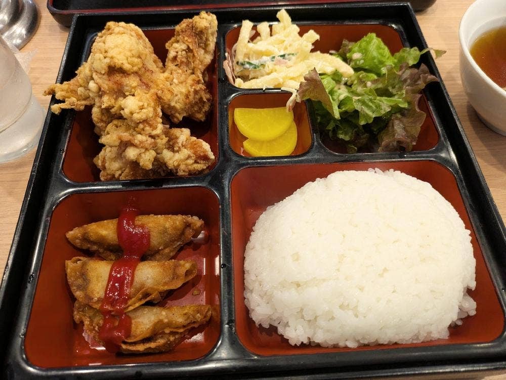 中華ファミリーレストランささかつ