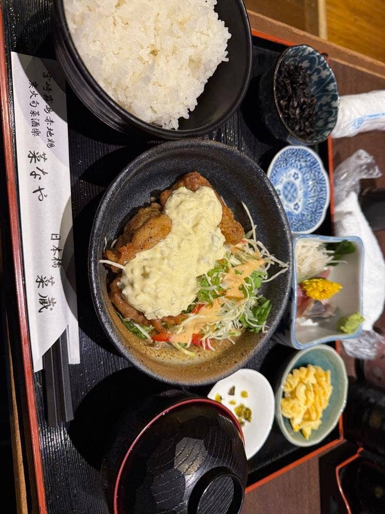 菜なや