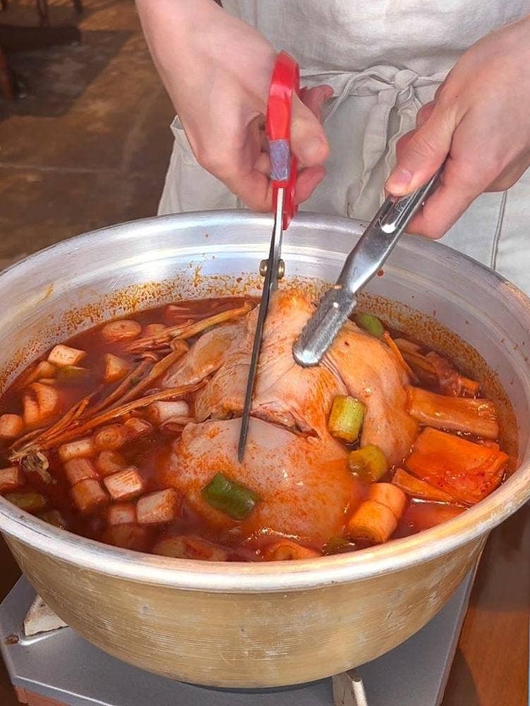 晴レ時々タッカンマリ食堂