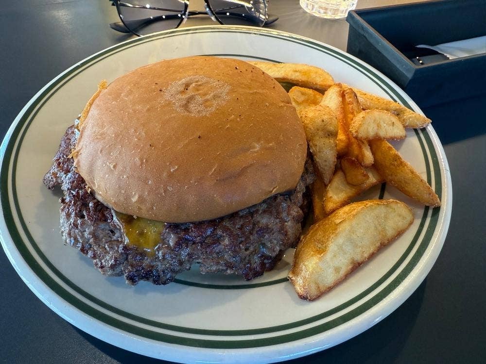 Burgers&Fries Sakura_Saku