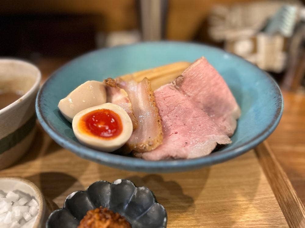 いかれたNOODLE Fishtons