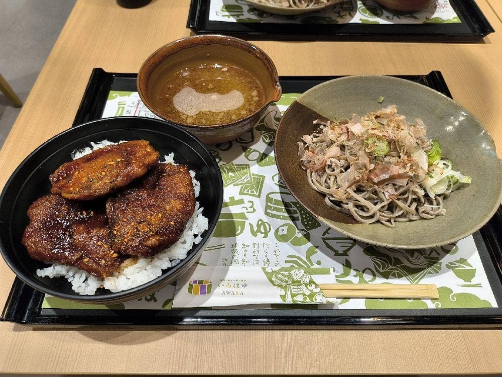 越前みなとの食堂 金しゃり亭